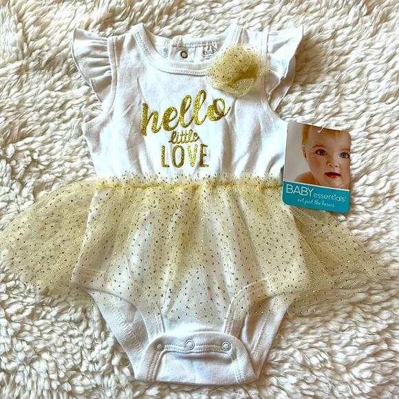 NWT Newborn Girl Baby Bundle, 0-3 mos - Picture 3 of 6